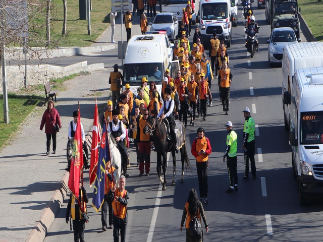 Tekirdağ'dan Çanakkale'ye 57'nci Alay yürüyüşü başladı
