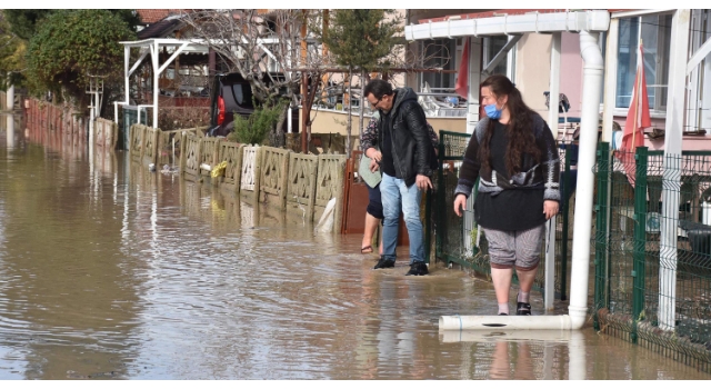 Pancarköy Deresi taştı, Alpullu sular altında kaldı