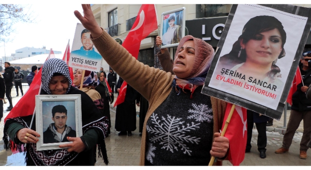 Evlat nöbetine katılan anne: Umudumuz her geçen gün artıyor
