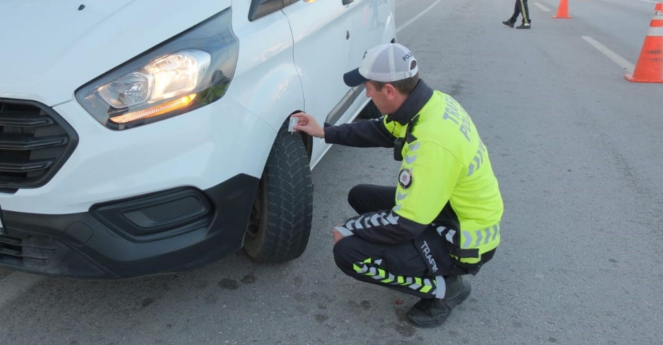 Kırklareli'de kış lastiği denetimi