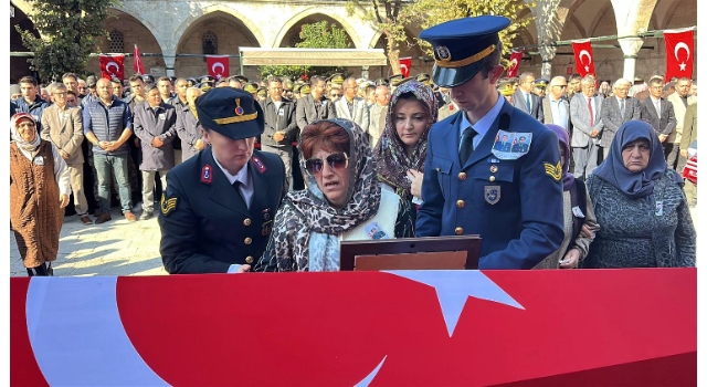Şehit astsubayın annesi: Gurbet kuşum uçtu gitti