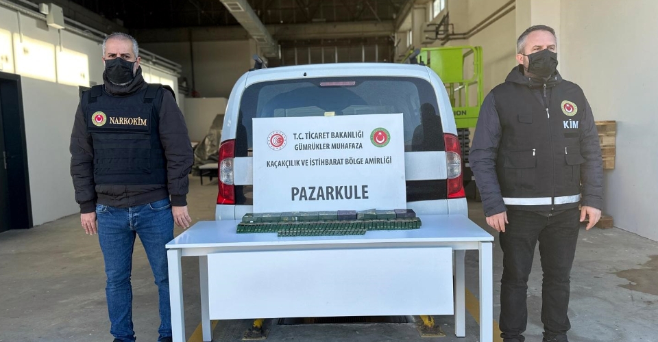 Pazarkule’de likit esrar dolu kaçak elektronik sigaralar ele geçirildi; 1 gözaltı