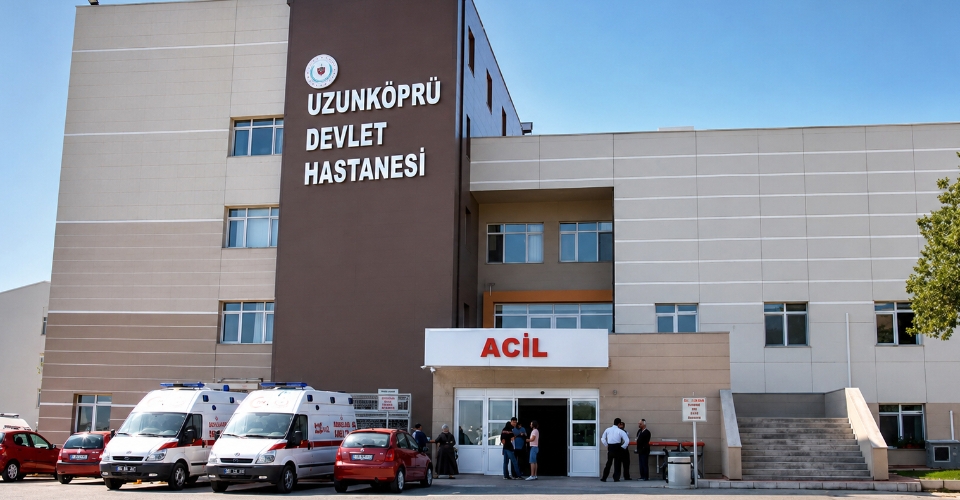 Çeltik fabrikasının ambarında 7 işçi, böcek ilacından zehirlendi