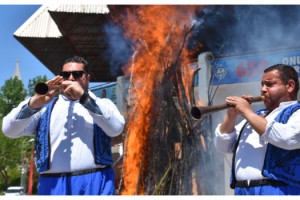 1400 yıllık Kakava ateşi sembolik yakıldı