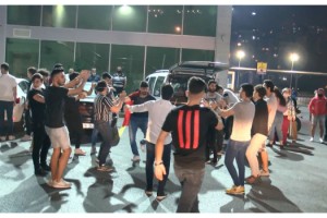 Otogarlardaki asker uğurlamasında maske unutuldu sosyal mesafe hiçe sayıldı