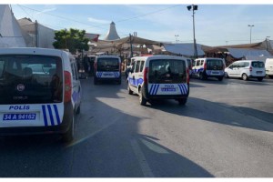 Pazarcılar arasında kavga : 4 yaralı