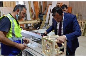 Süleymanpaşa İskelesinin aksesuarları belediye bünyesinde üretiliyor