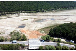 İstanbul'un su ihtiyacını karşılayan Trakya'daki barajlar kurudu