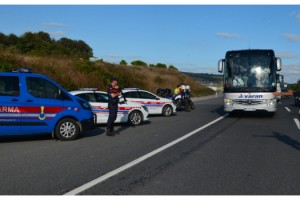 Jandarmadan yolcu otobüslerine koronavirüs denetimi