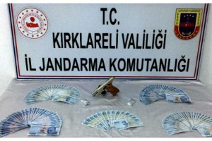 Piyasaya sahte para sürerken yakalandı