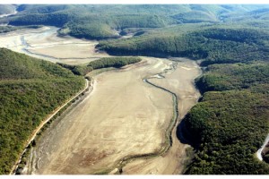 İstanbul'un su ihtiyacını karşılayan Trakya'daki barajlar kurudu