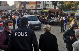 Kayınbiraderi tarafından cadde ortasında bıçaklandı