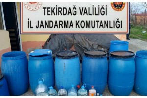 Tekirdağ'da yılbaşında piyasaya sürülmeye hazırlanan 1 ton sahte içki ele geçirildi