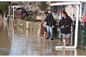 Pancarköy Deresi taştı, Alpullu sular altında kaldı