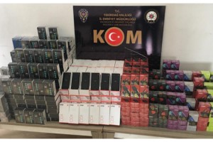 Tekirdağ'da kaçak cep telefonları ele geçti