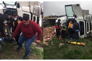 Pehlivanköy'de hafriyat kamyonu devrildi: 1 yaralı