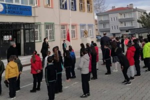 Uzunköprü’de 2 okulda yüz yüze eğitime ara verildi