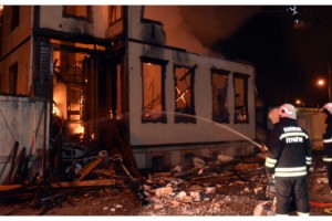 140 yıllık 'Böcek Mektebi' binasının restorasyonuna 'çivi' çakılarak başlandı