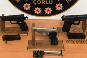 Tekirdağ'da 3 tabanca ele geçirildi; 2 gözaltı