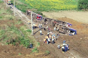 25 kişinin öldüğü tren kazası soruşturması genişletildi; 9 görevliye daha 15 yıl hapis istemi