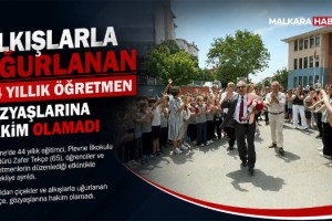 Alkışlarla uğurlanan 44 yıllık öğretmen, gözyaşlarına hakim olamadı
