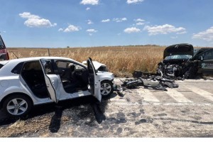 Tekirdağ'da otomobille hafif ticari araç çarpıştı; 2 yaralı