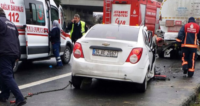 FECİ KAZA ANNEYLE BEBEĞİNİ AYIRDI