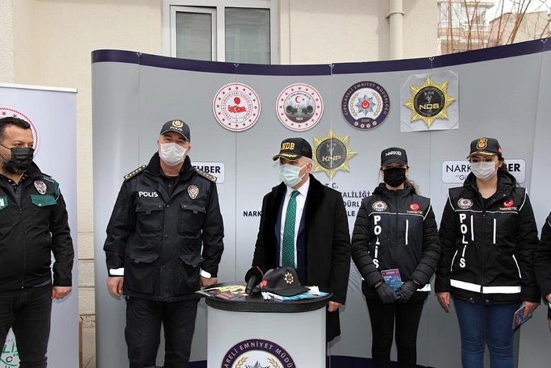 Kırklareli'de 'En İyi Narkotik Polisi Anne' projesi