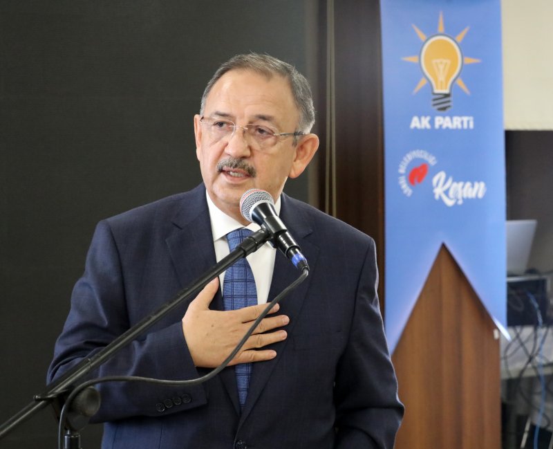 AK Parti'li Özhaseki: CHP'li büyükşehir belediyeleri 2 yıldır taş üstüne taş koymadı