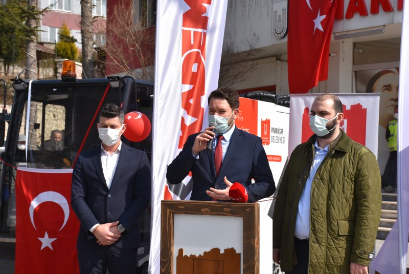 Albayrak Grubu'ndan Pınarhisar Belediyesi'ne yerli ve milli süpürge aracı