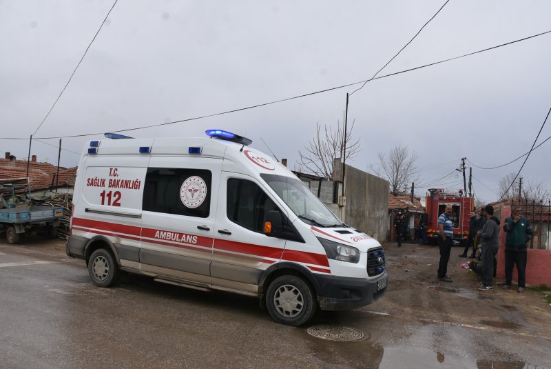 Sobadan çıkan yangında yanarak, can verdi