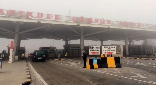 Kapıkule'de 'kaçakçılığa göz yumma' operasyonunda 4'ü memur 7 tutuklama