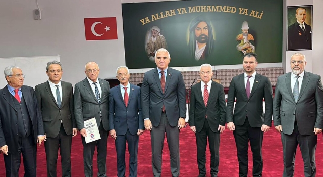 Bakan Ersoy: Gözümüzün önünde insanlık tarihinin en acı olayları yaşanıyor
