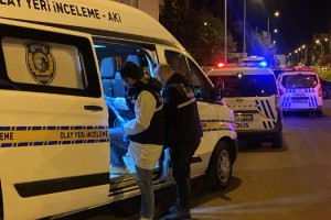 Tartıştığı babasını tabanca ile ağır yaraladı