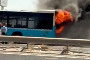 Tekirdağ'da belediye otobüsü alev aldı